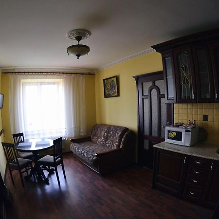 3-Room Apartments In Central City Lvov Exteriér fotografie
