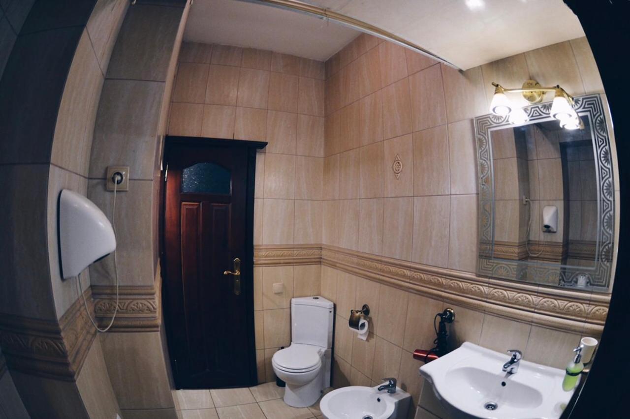 3-Room Apartments In Central City Lvov Exteriér fotografie